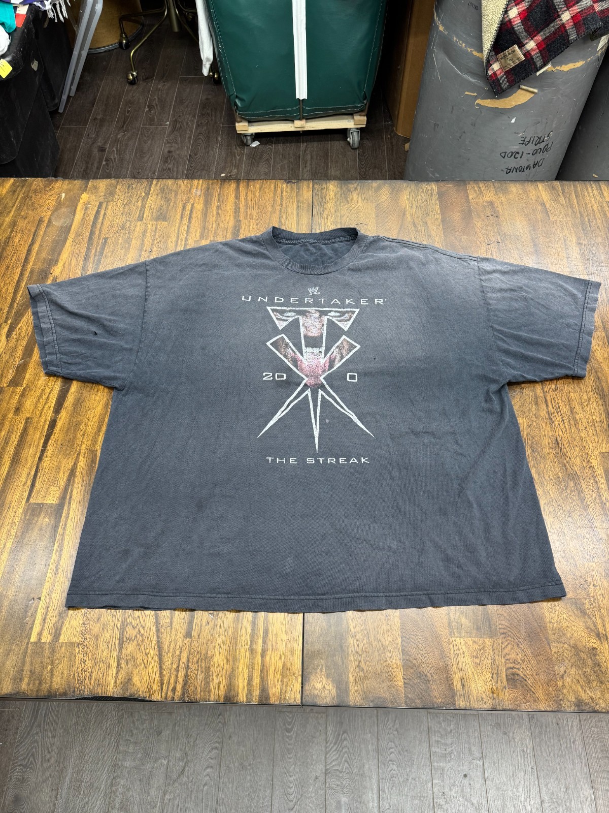 WWE The Undertaker 20-0 T Shirt Men XXXL 3XL Faded Black The Streak Wrestlemania gallery