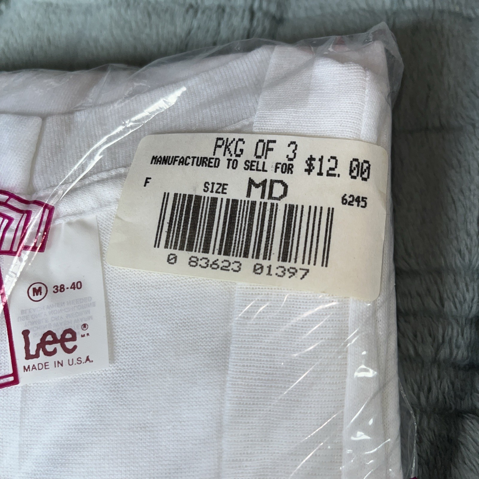 Vintage LEE 50%Cotton 50% Poly V Neck White T Shirts Size Medium 38-40 3 Pk-NEW! gallery