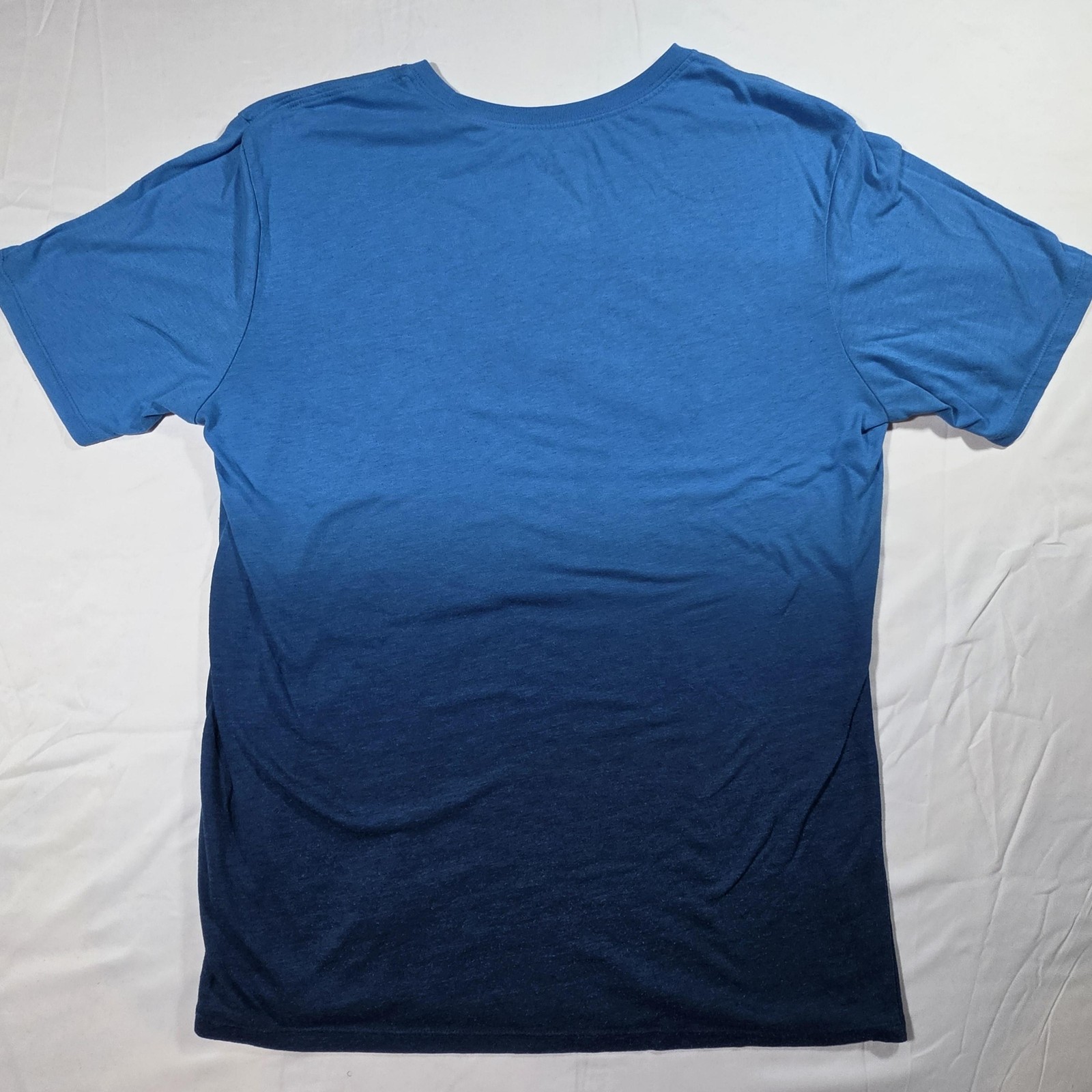 Nike Shirt Mens Medium Blue Ombre The Nike Tee Tri-Blend Swoosh Logo Athletic gallery