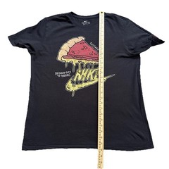 The Nike Tee Chicago Second City to None Men’s Print Black T-Shirt Size Large