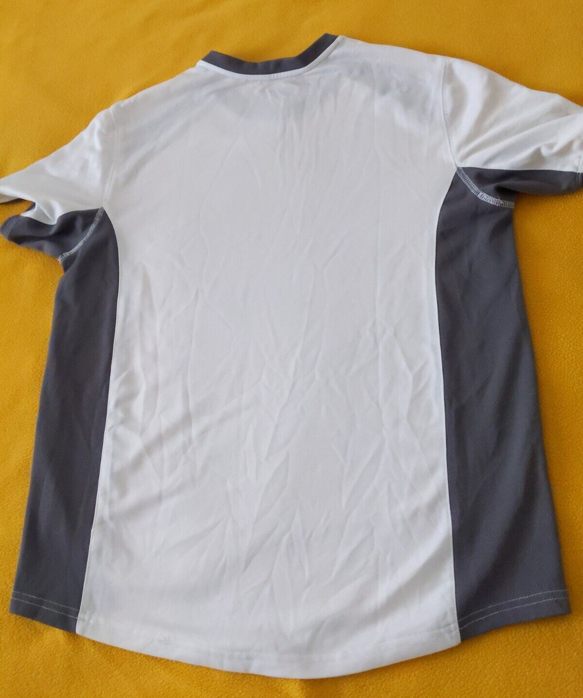 Tek Gear Mens Short Sleeve Classic Fit T-Shirt White and Gray Medium gallery
