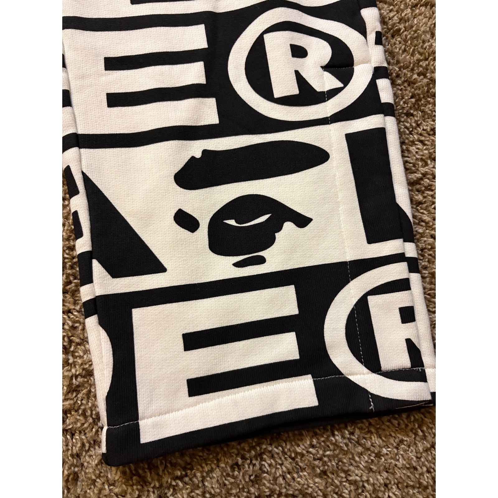 NWT Bape Lux Sport Pattern 'Ivory" Sweatpants Pants Mens Size Large Black White gallery