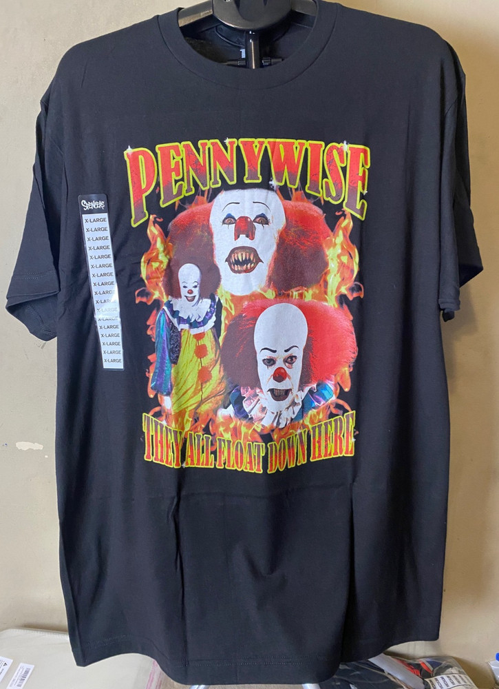 NWT-PENNYWISE- Stephen king’s IT “They all Float Down Here” Black Tee SZ XL