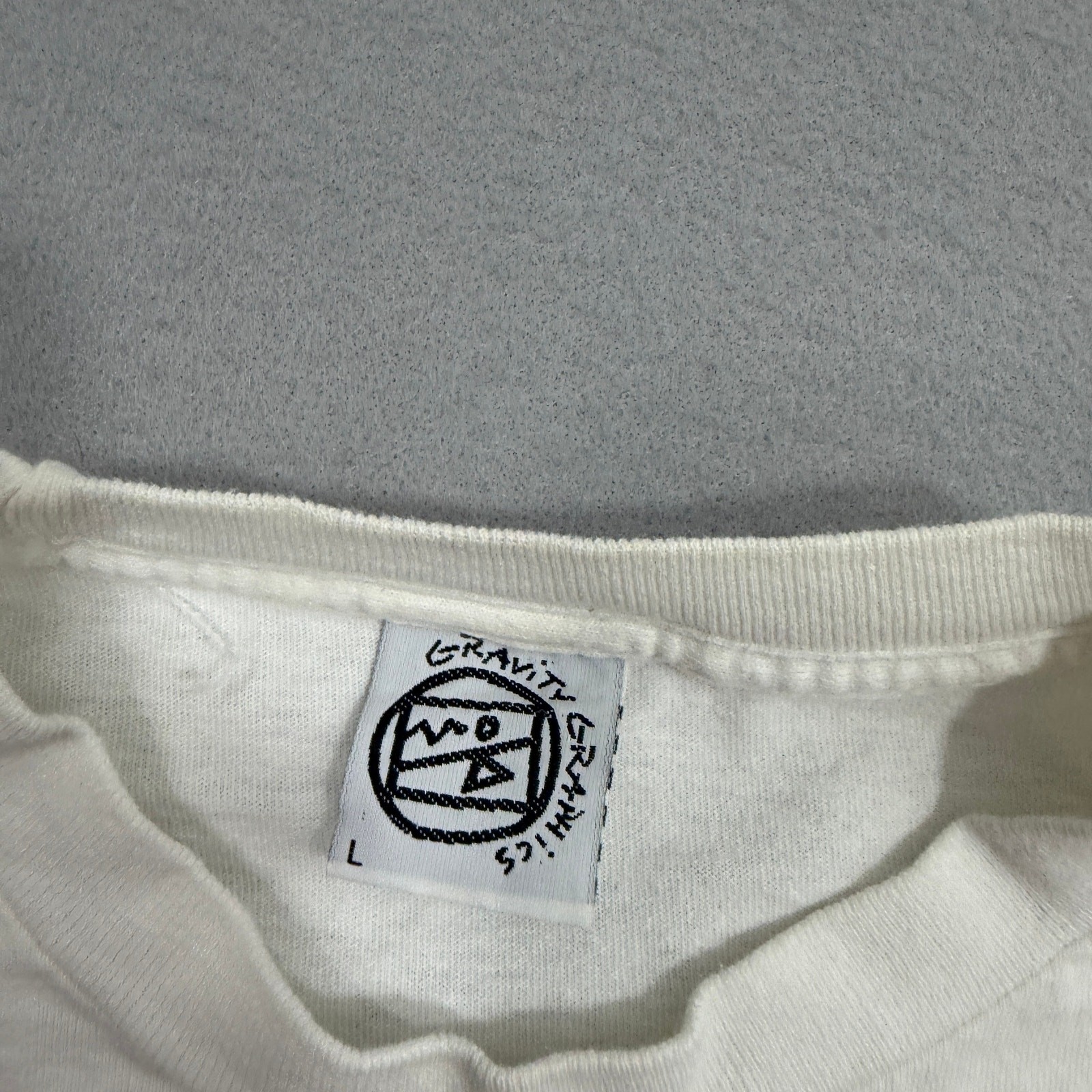 Vintage 90s Sint Maarten Art Shirt Large Netherlands Antilles Single Stitch 90s gallery