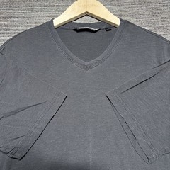 Travis Mathew Shirt Men’s Large Black V Neck Short Sleeve