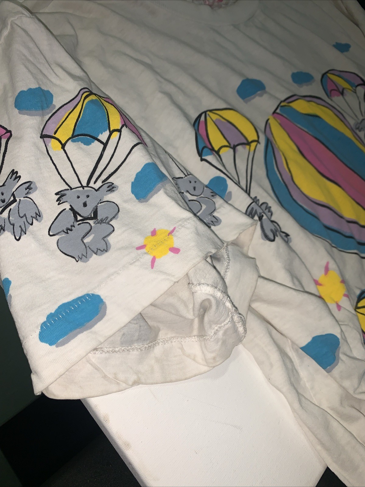 Vintage 80’s Floating Around Australia T Shirt Hot Air balloon Koala Bear gallery