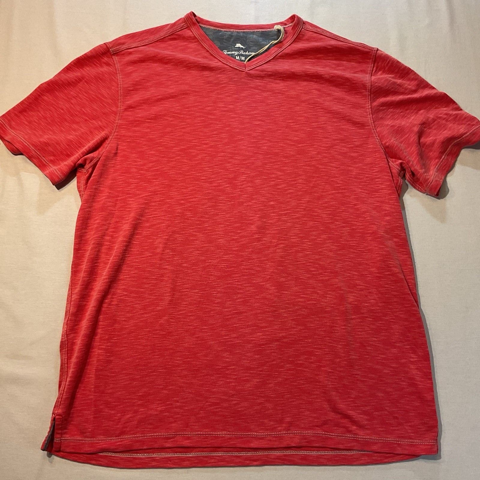 Tommy Bahama NWOT Men’s Heather Coral V Neck Short Sleeve T-Shirt Size M Soft