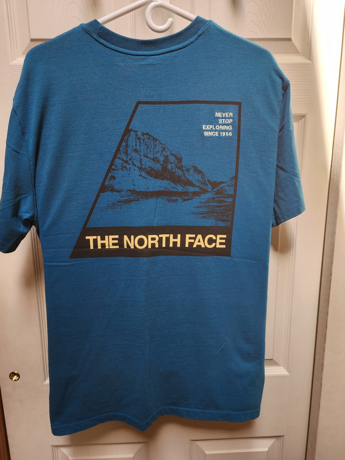MENS SIZE XL, WHITE, THE NORTH FACE T-SHIRT, COTTON/POLYSTER, PRE-OWNED