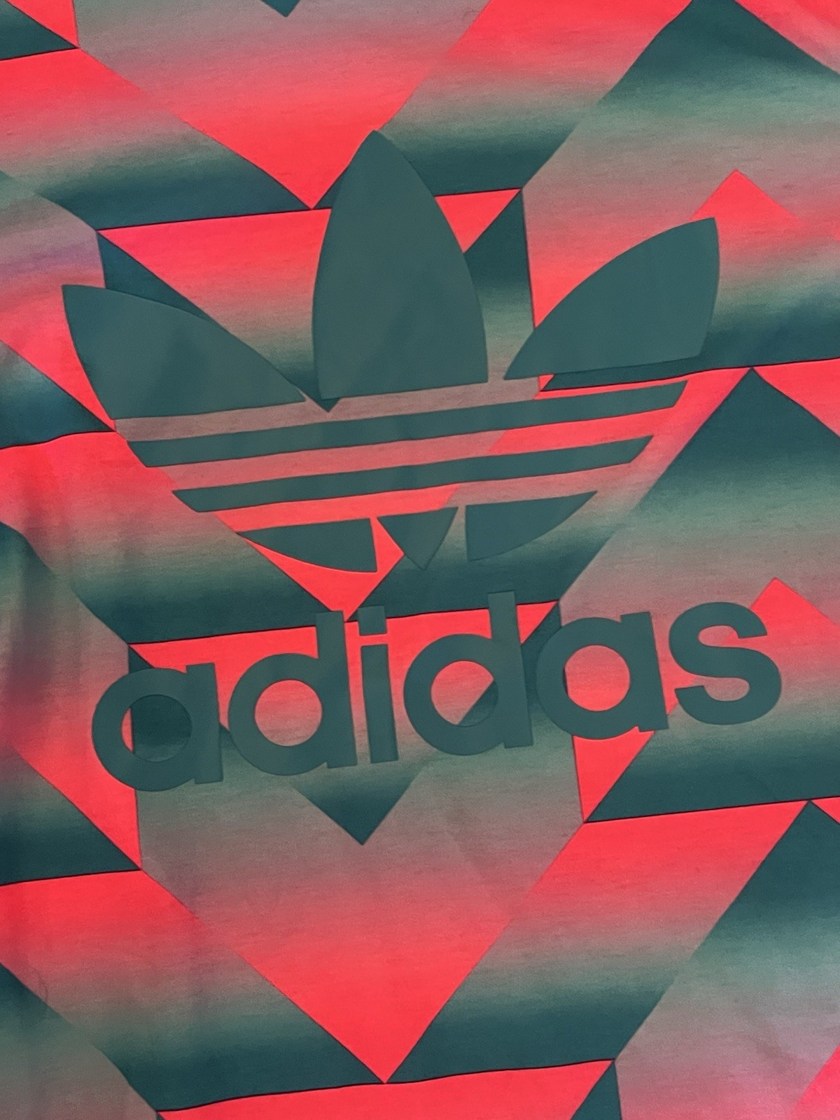 NWOT Sz Sm Unisex ADIDAS Originals Chevron Trefoil Graphic T-Shirt Pink Blue gallery