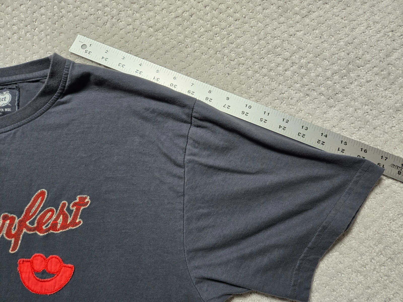 Milwaukee Summerfest Music Festival Embroidered T-Shirt ~ Men’s 2XL ~ Gray ~ Red gallery