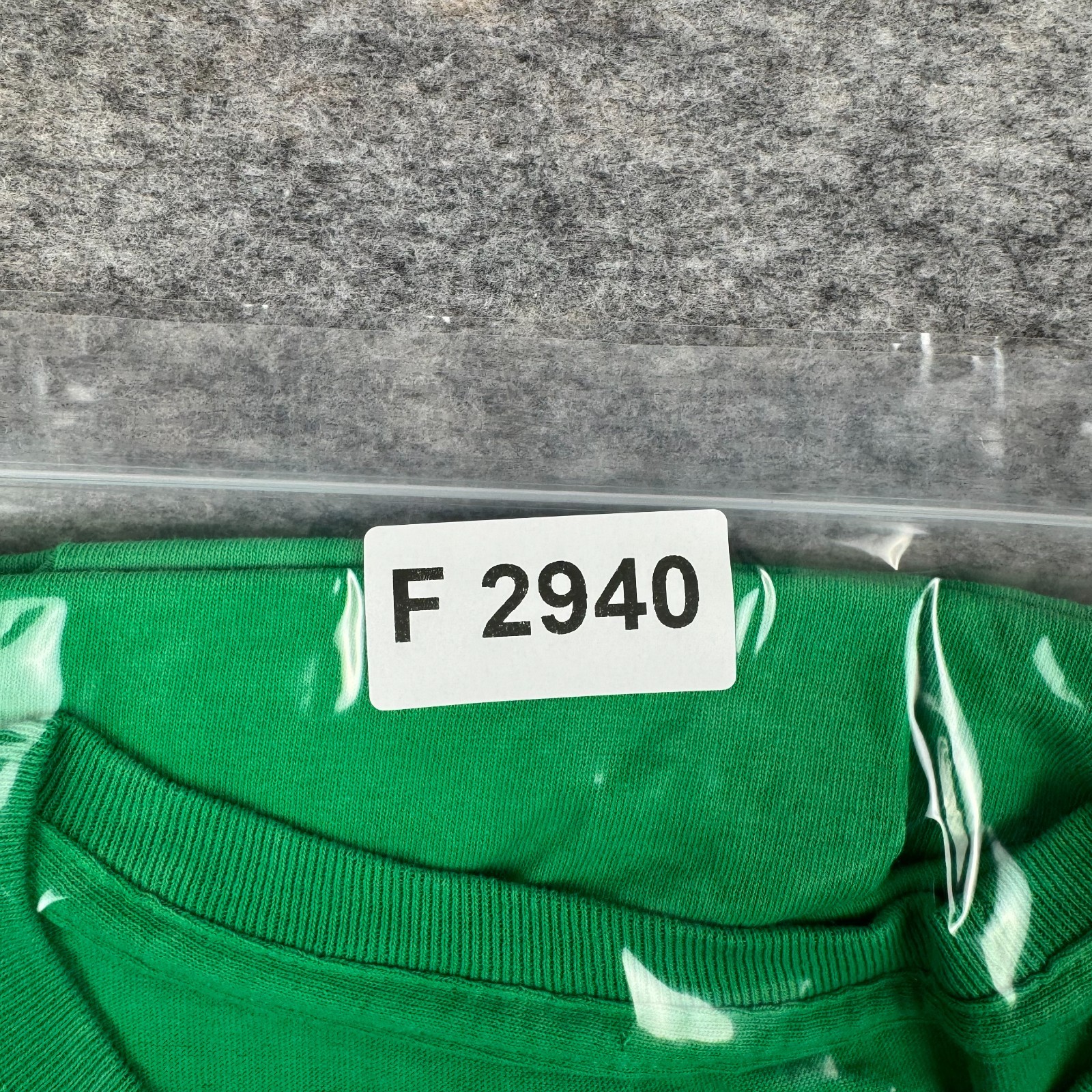 Apple Store T-Shirt Tee Cotton Green Adult XL gallery