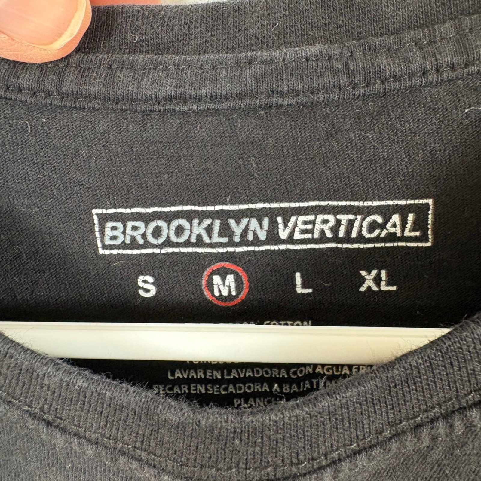 Brooklyn Vertical Graphic T-Shirt Mens M Black Red Teddy Bear Streetwear Skater gallery