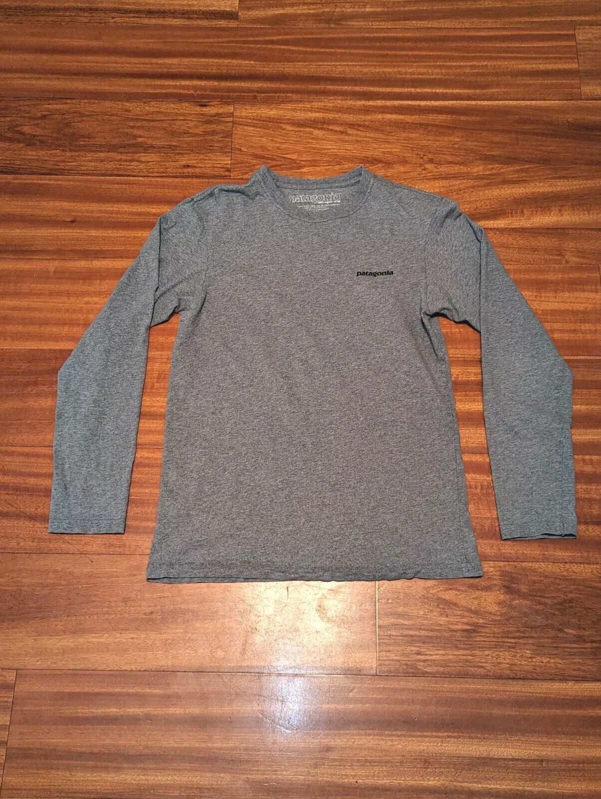 Patagonia Shirt Gray Long Sleeve Hiking Casual Outdoors Spell Out sz Small gallery
