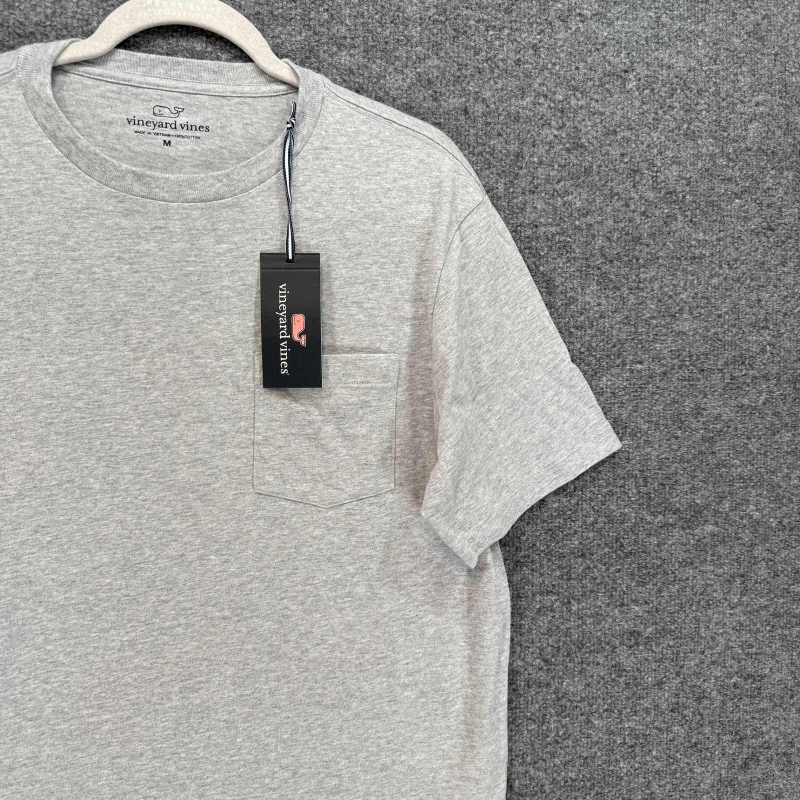 Vineyard Vines Pocket Tshirt Mens Medium Gray Heather Cotton Classic Casual NEW gallery