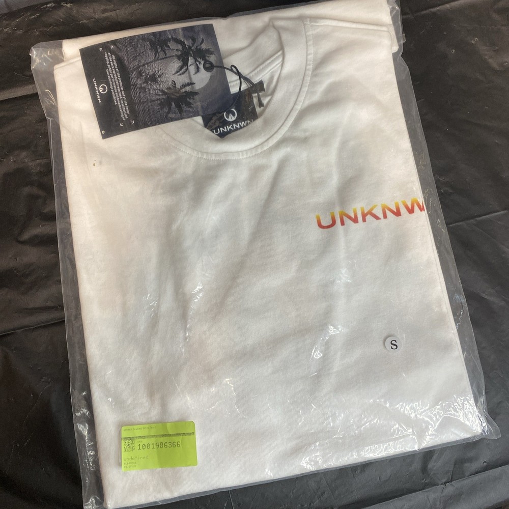 Unknwn White Teeshirt Size Small