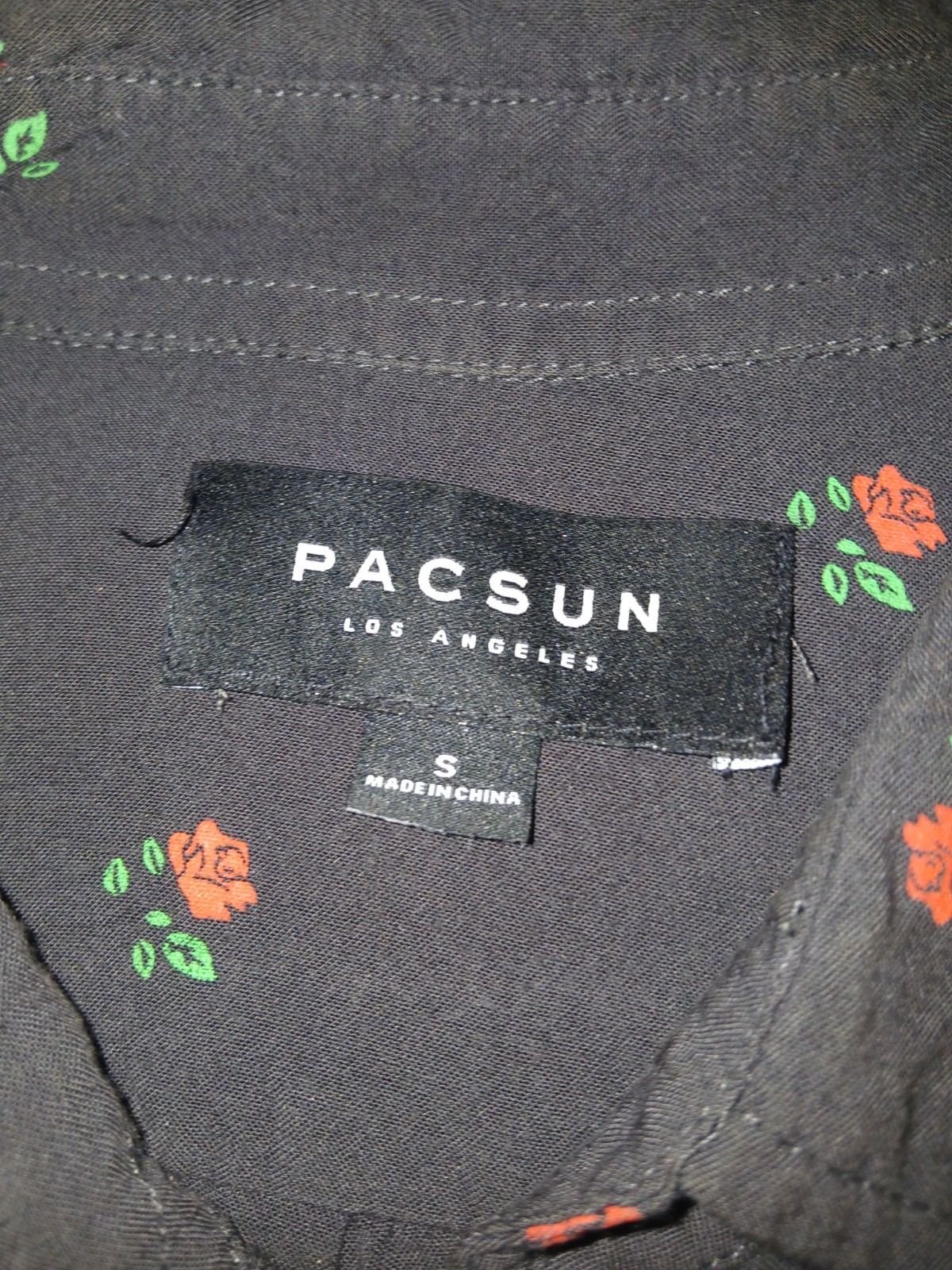 Pac Sun Mens Button Down Black Shirt with Red Rose Pattern, Rayon Size S gallery