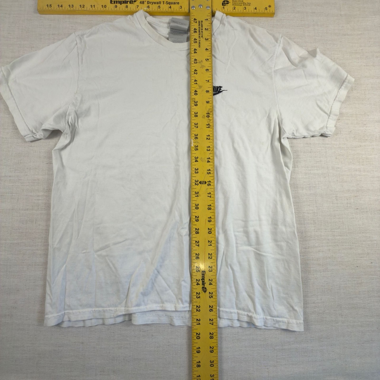 Nike Vintage Embroidered Swoosh T-Shirt White Size Large gallery