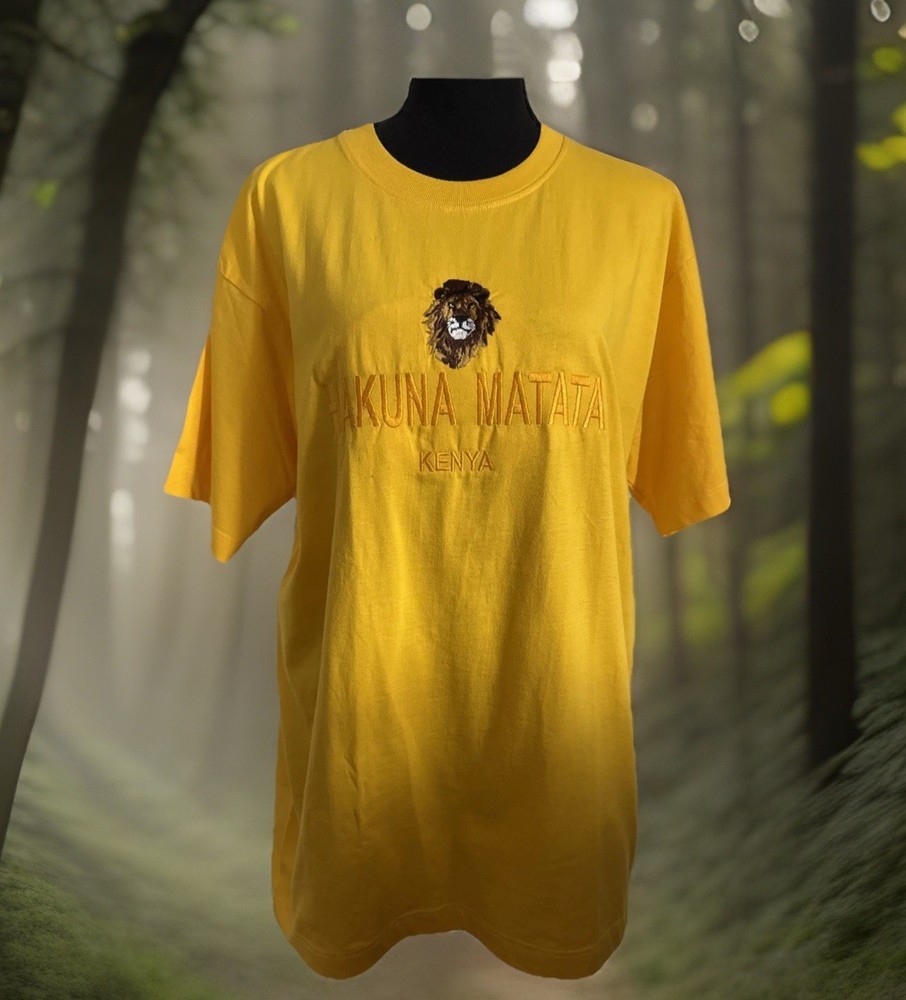 Kenya “Hakuna Matata” No Worries Men’s L Woman’s XL Gold Shirt NWOT Chest 22”
