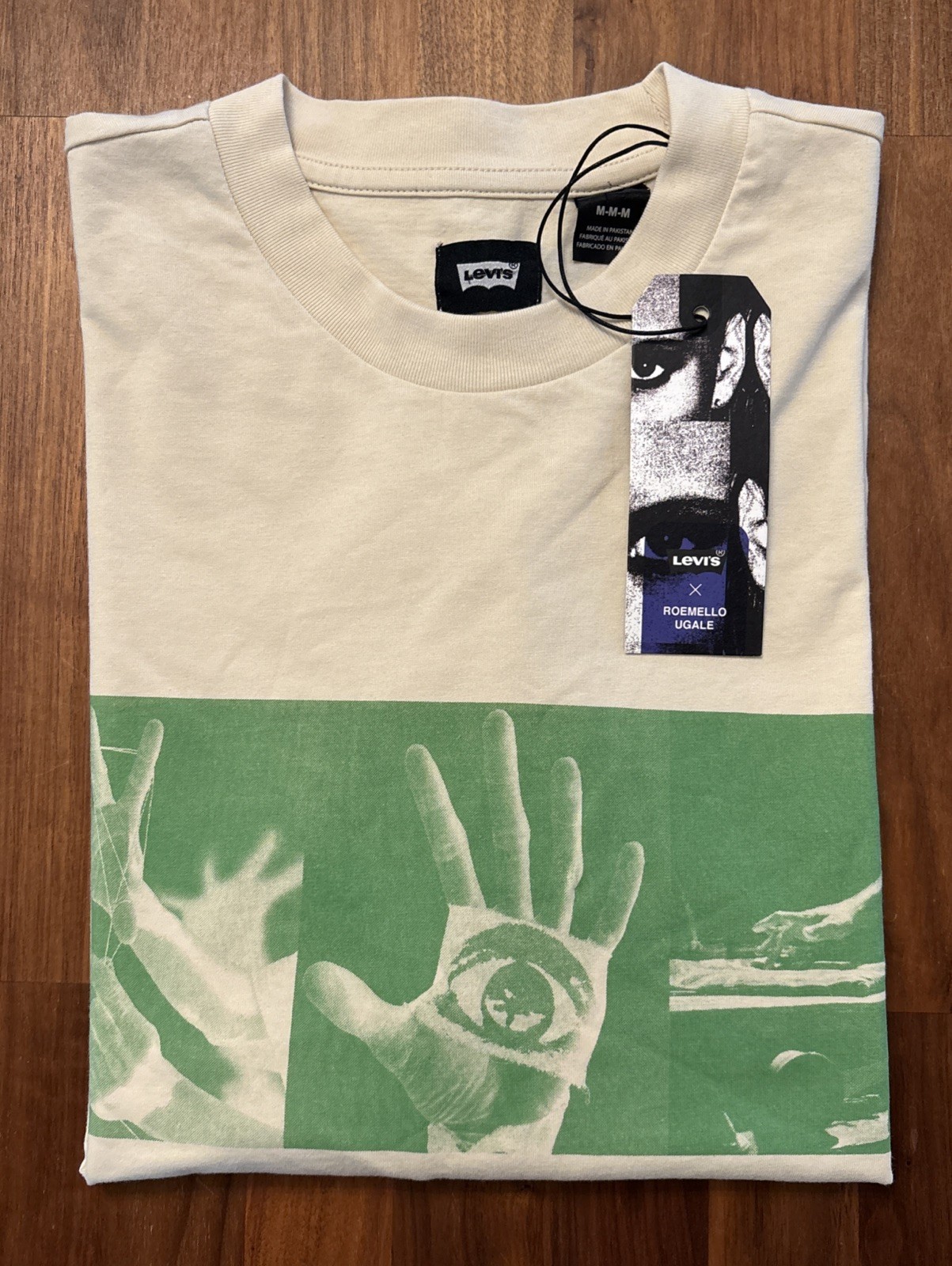 Levi's X Roemello Ugale T-shirt Size M Skateboard Graphic Streetwear NWT $44 gallery