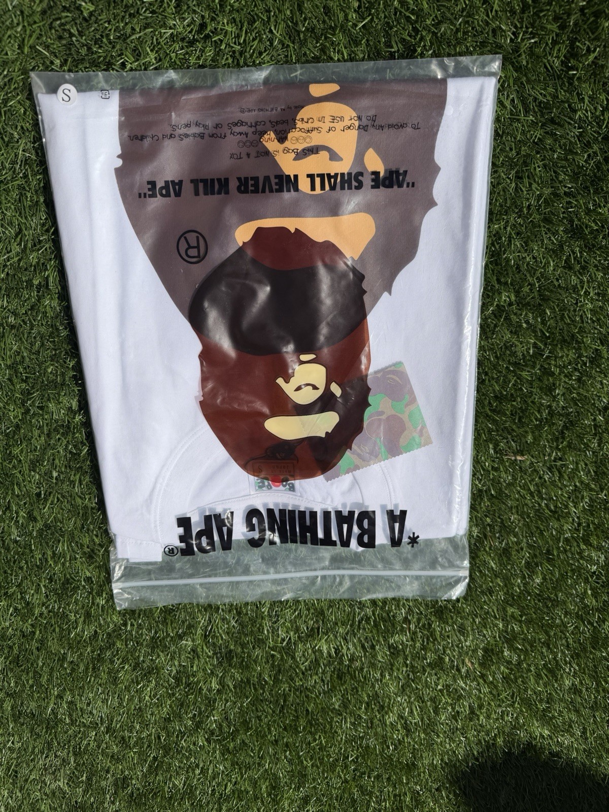 A Bathing Ape BAPE White Ape Head Graphic Tee Men’s Size S Crew Neck Cotton gallery