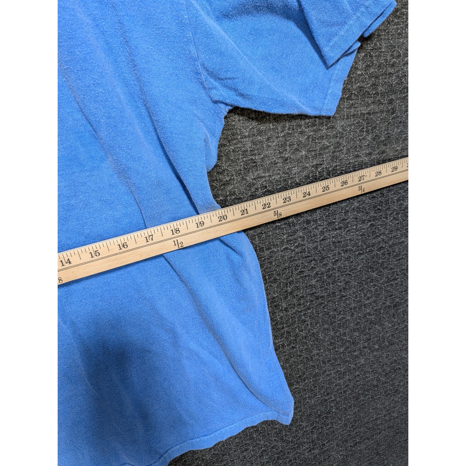 Crazy Shirts Mens Large Blue Hawaii Dyed Bikini Martini Lounge Hawaii T-Shirt gallery