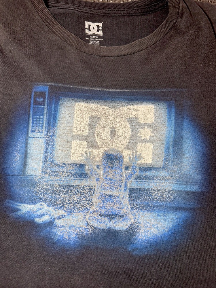 Banned Rob Dyrdek DC shoes poltergeist movie T-shirt men’s size MEDIUM (rare)