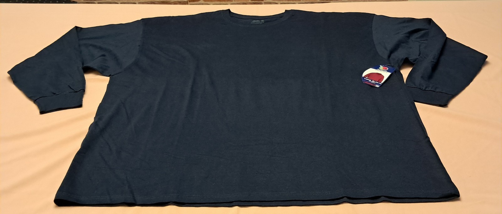 NWT Lot of 2 Fruit of the Loom 4X Navy Blue & Black Ribbed Cuff Cotton T-shirts gallery