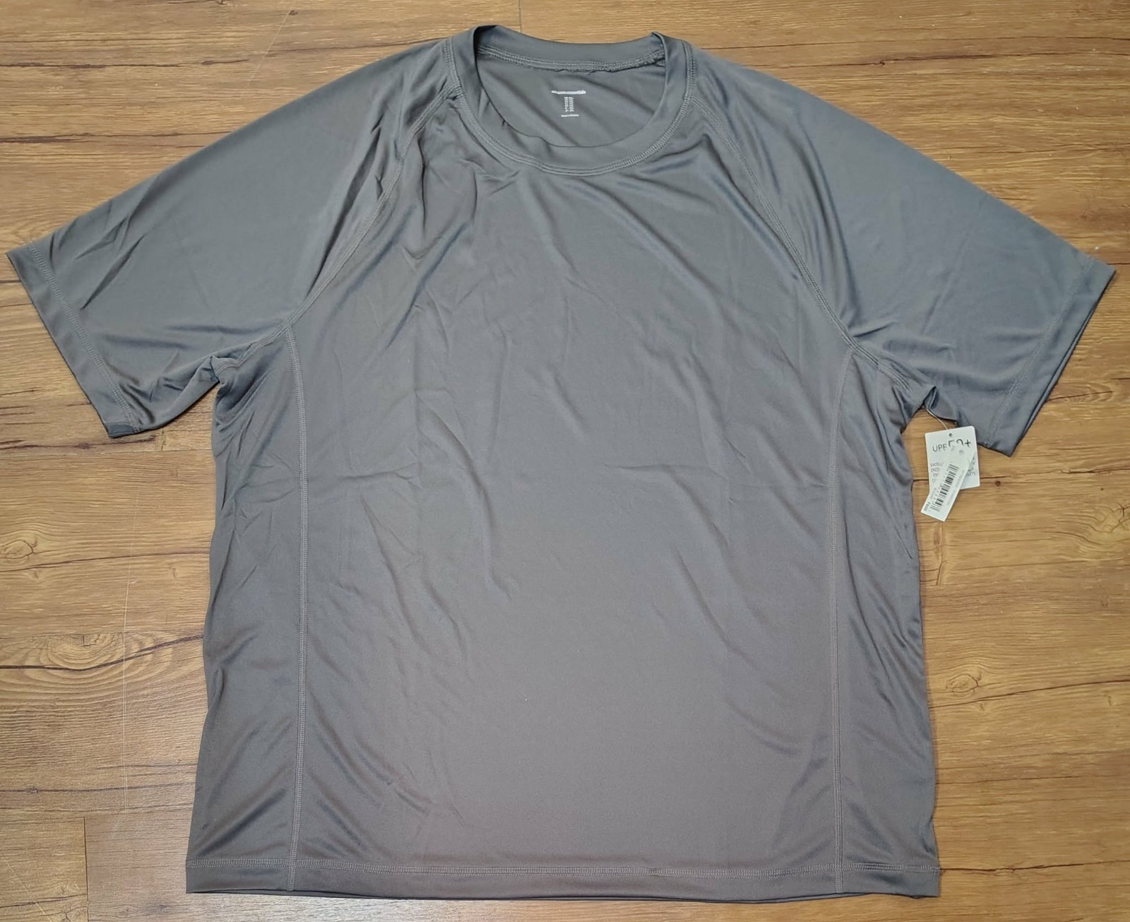 Amazon Essentials Men's Slim-Fit Short-Sleeve Quick-Dry UPF 50 Swim Tee Gray XXL gallery