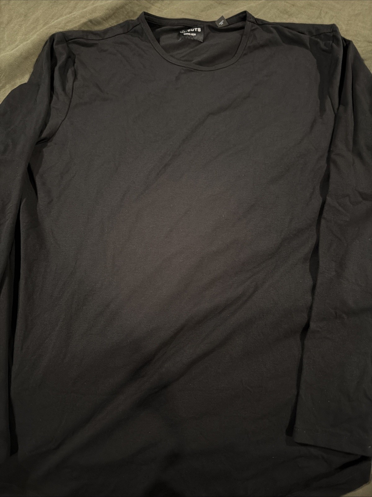 NWOT Cuts AO Men's XL Long Sleeve Crew Curve-Hem Black Tee- $64 Retail! gallery