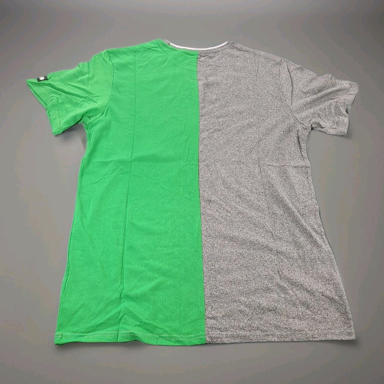 ECKO Unltd. Men's Color Block Graphic Tee Green/Grey Size Large New With Tags gallery