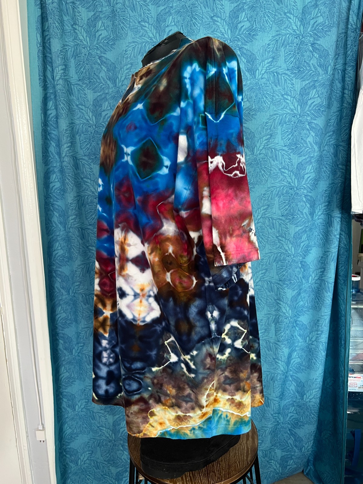 NEW Glitch Ice Tie Dye T-Shirt, Unisex 4XL SS Crew Blue, Oxblood Red & Brown gallery