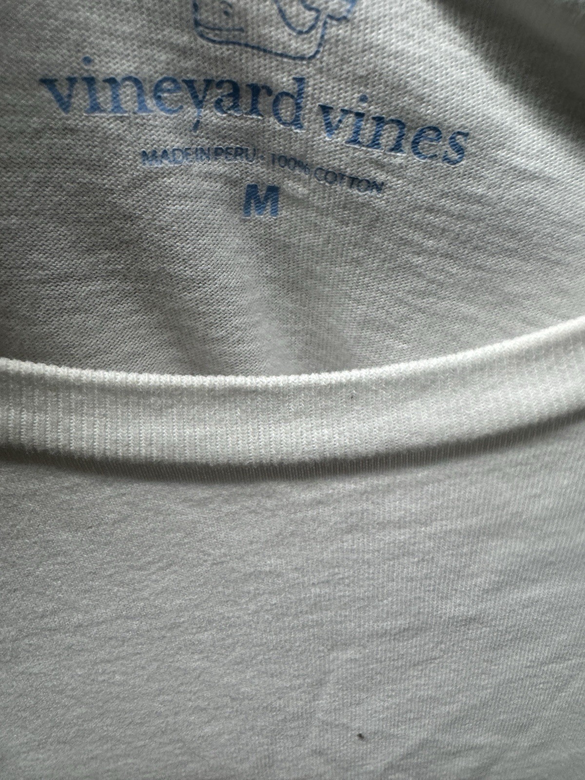 Vineyard Vines Pocket Tee Sz M Dive Flag Logo Preppy Coastal Casual Whale Shirt gallery