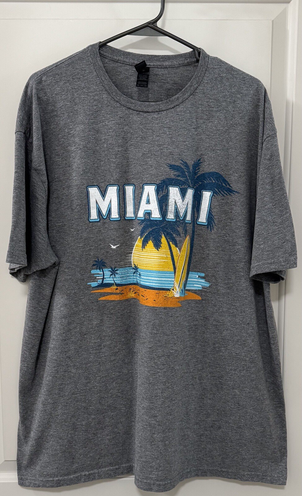 Gildan Soft Style Unisex Gray Graphic Miami T-Shirt Travel Souvenir 2XL gallery
