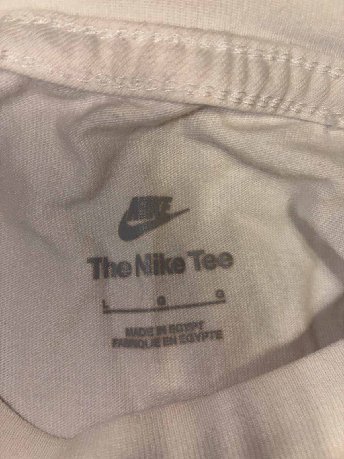 Nike The Nike Tee Men's L White Cotton Knit Graphic Logo Crew Neck T-Shirt gallery
