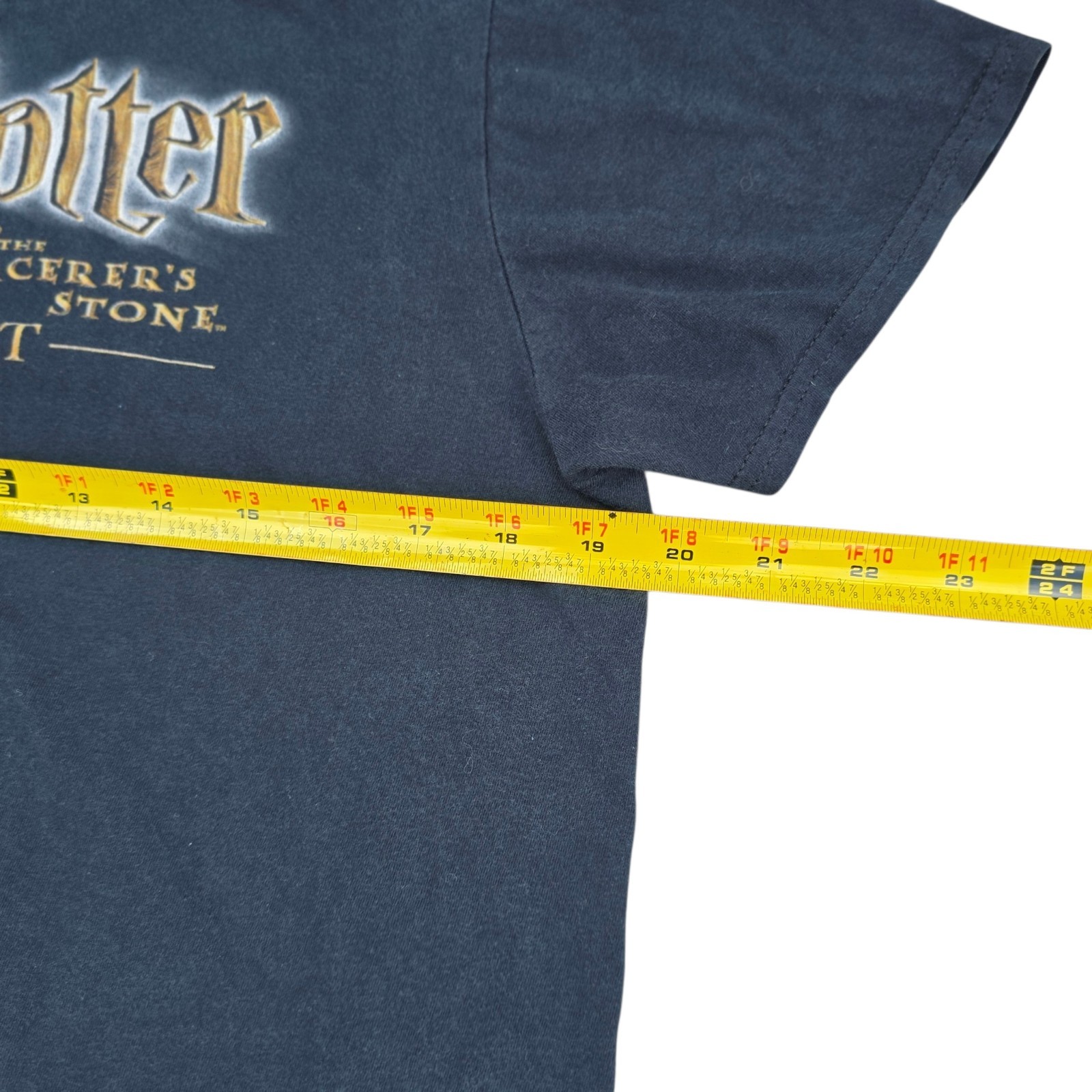 Harry Potter and the Sorcerer's Stone In Concert Graphic T-Shirt - Size Medium gallery
