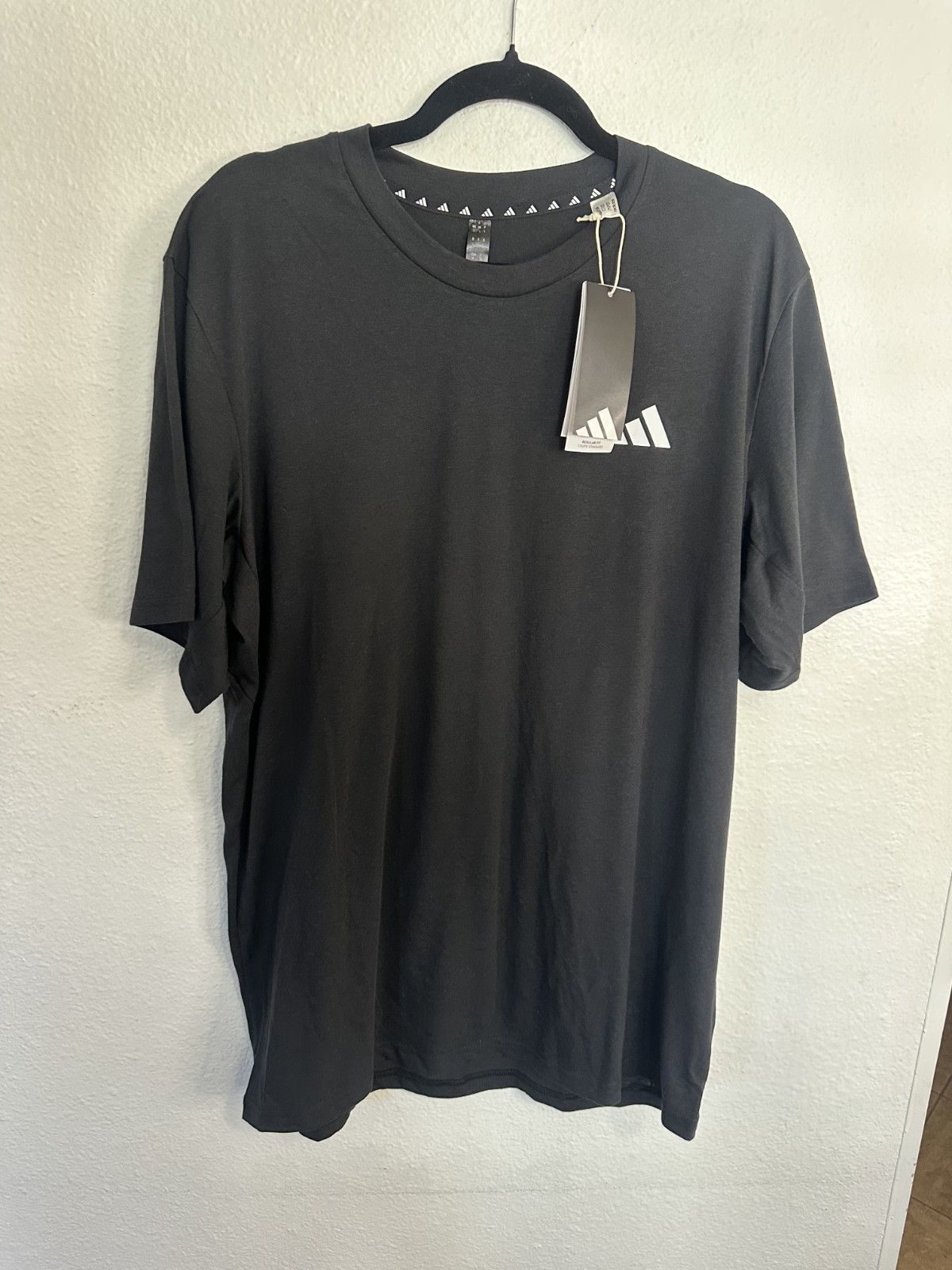 Adidas Train Essentials Aeroready Black T Shirt Size Large Short Sleeve NWT