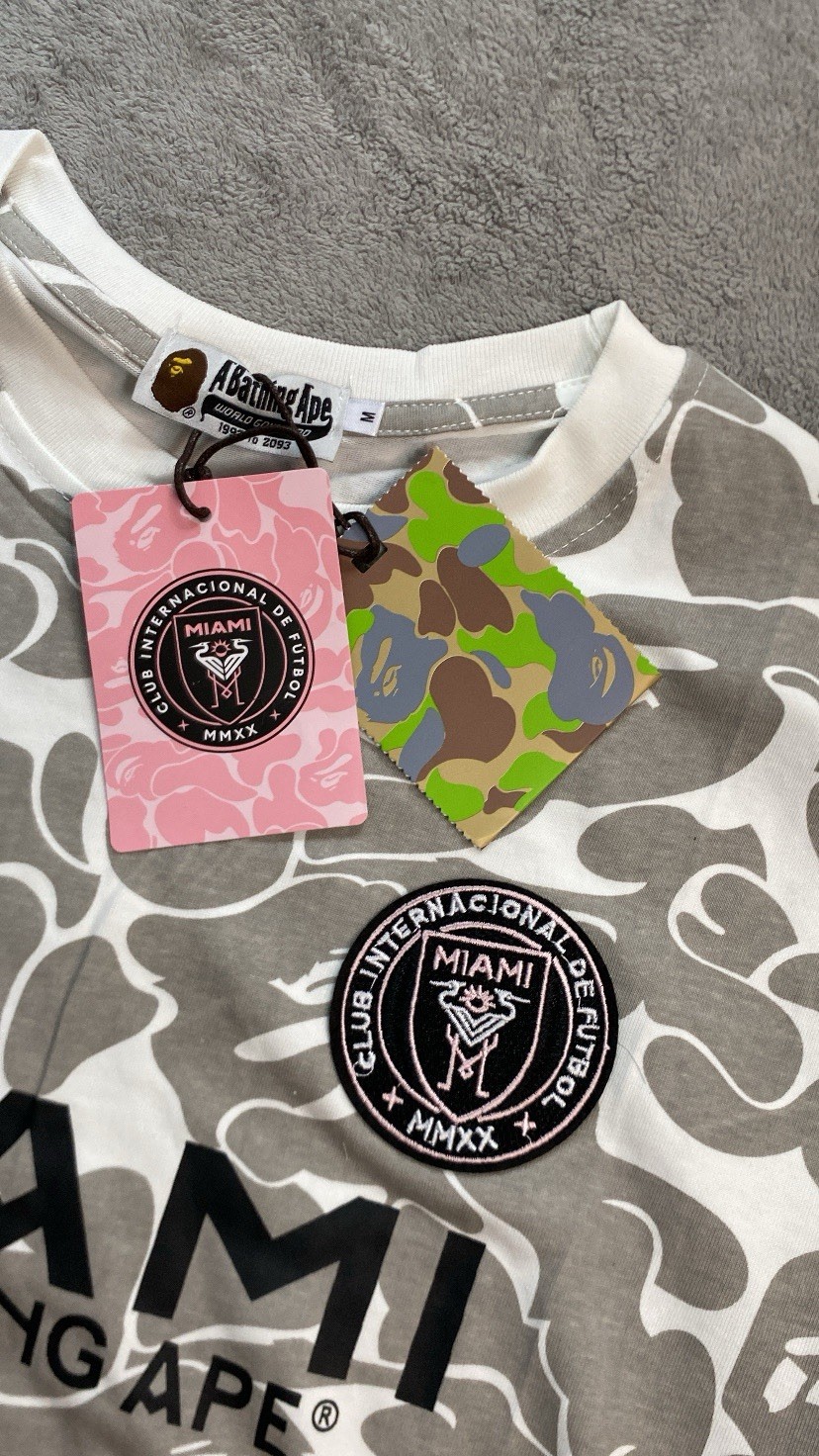 A Bathing Ape BAPE Men's Gray/White Miami Camo Crew Neck Tee Short Sleeve M gallery