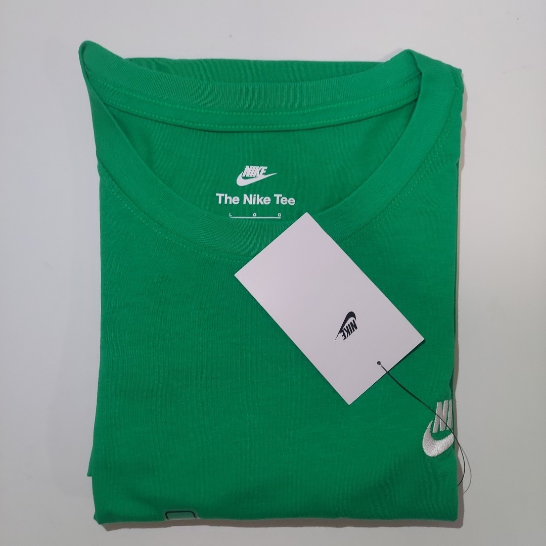 Nike Men's Size L Essentials Sportswear Club Tee T Shirt Stadium Green gallery