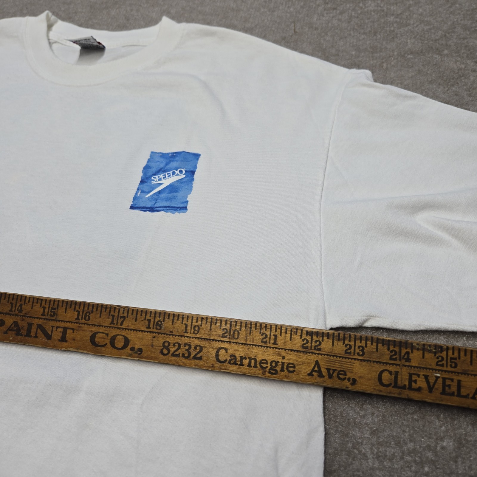Vintage 2001 Speedo Outdoor Surf Beach Nature Wildlife Tshirt Men’s XL VTG Y2K gallery