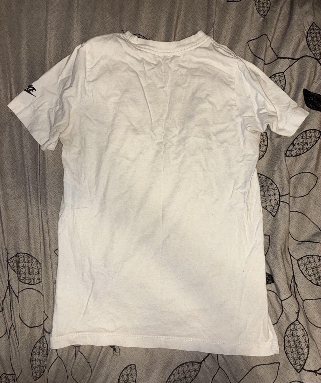 Nike The Nike Tee Men's L White Cotton Knit Graphic Logo Crew Neck T-Shirt gallery