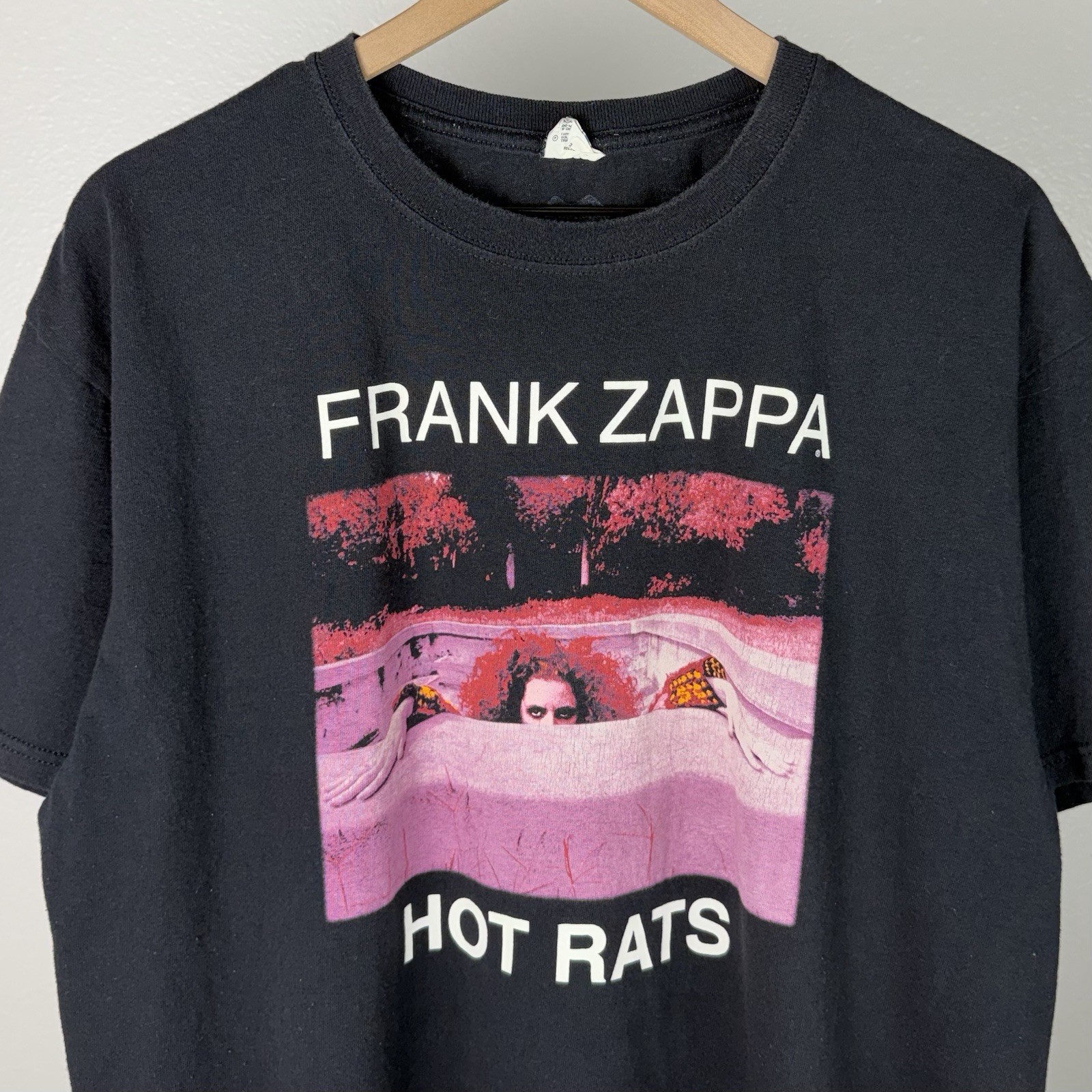 OFFICIAL Y2K Frank Zappa Hot Rats Rock Grunge Rock Vintage T Shirt Size XL gallery