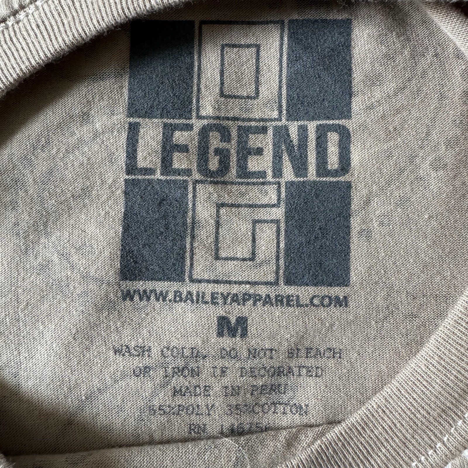OG Legend Men's Paisley Bear Graphic T-Shirt Beige Polyester Cotton Size M gallery
