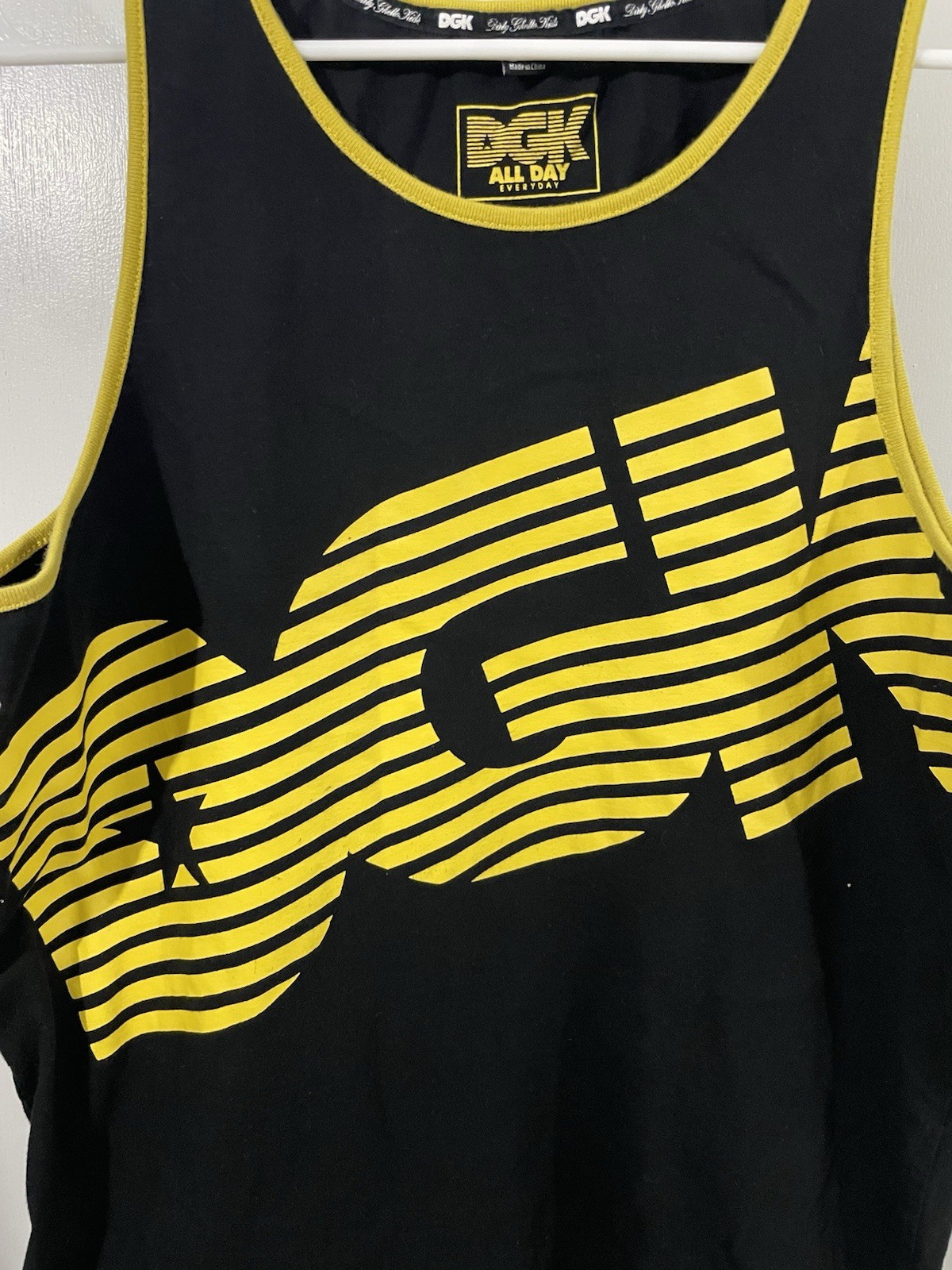 DGK All Day Basketball Shirt Tank Size Medium Yellow Black Preowned Good gallery