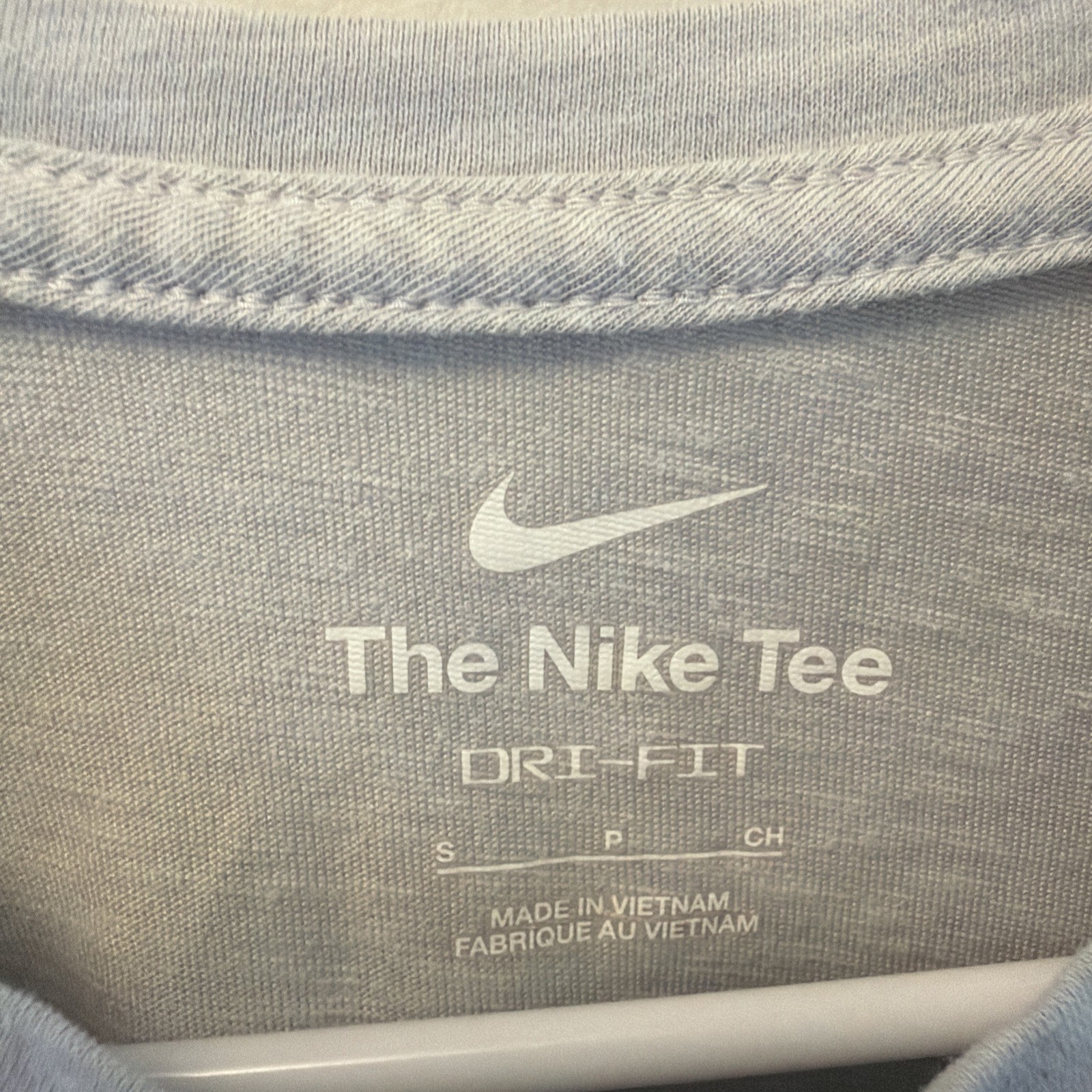Nike Check Logo Tee Mens Small Dri Fit Gray Short Sleeve Casual Crewneck gallery