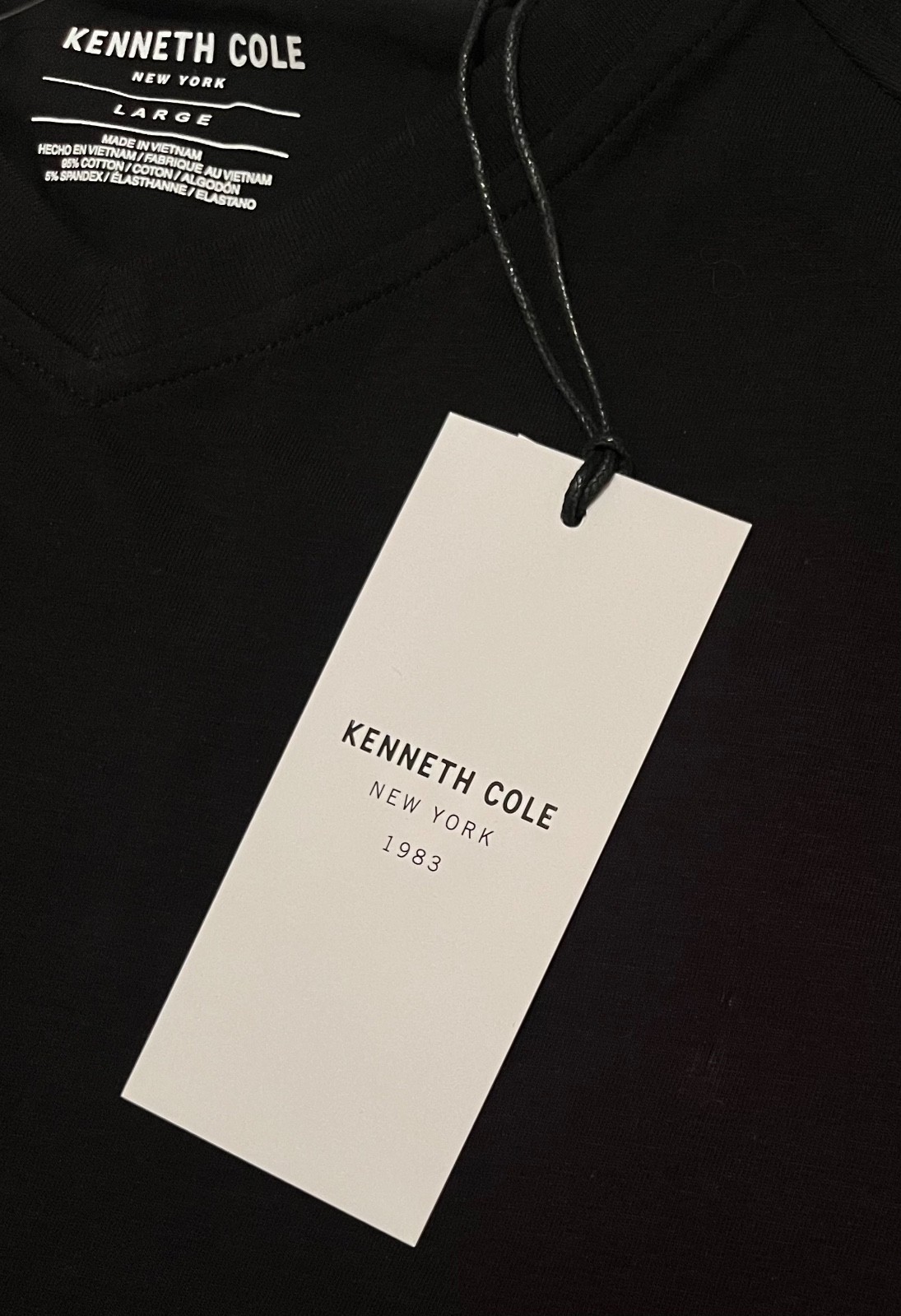 KENNETH COLE V-NECK BLACK UNWORN w/ TAGS SHOET SLEEVE- Size L ORIGINALLY $49 gallery