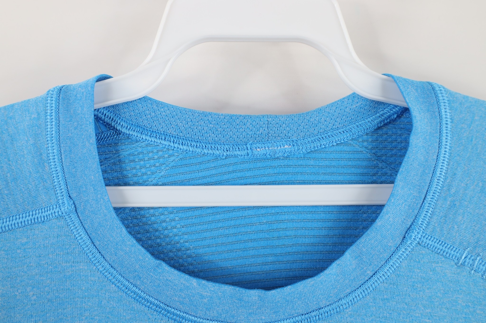 Lululemon Mens L Running Jogging Gym Metal Vent Tech Long Sleeve T-Shirt Blue gallery