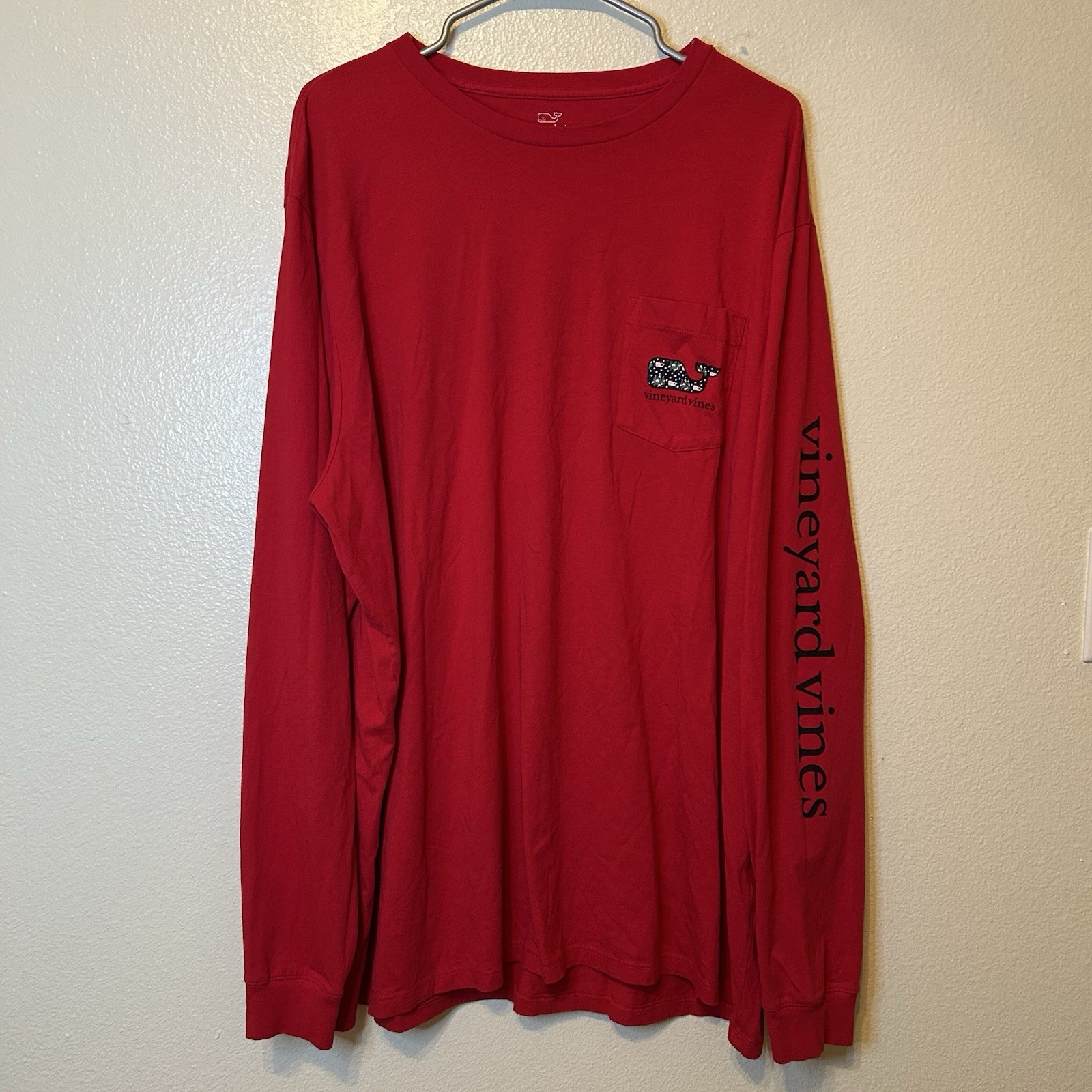 New Vineyard Vines Christmas Whale Shirt 2XL Trees Snow Holiday Red BG24 gallery