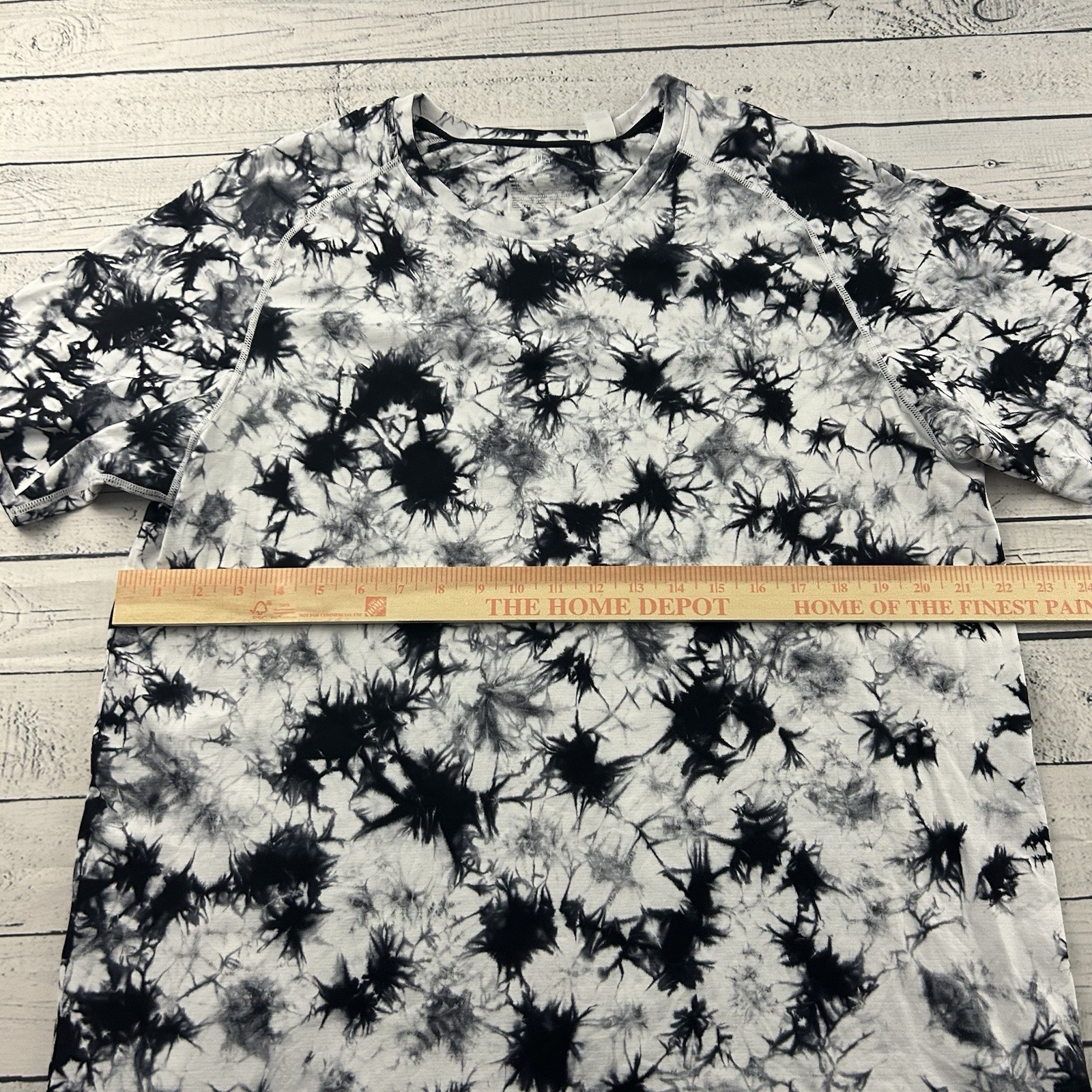 Zella Pigment Dyed Short Sleeve T Shirt Men's XL Black Gray White gallery