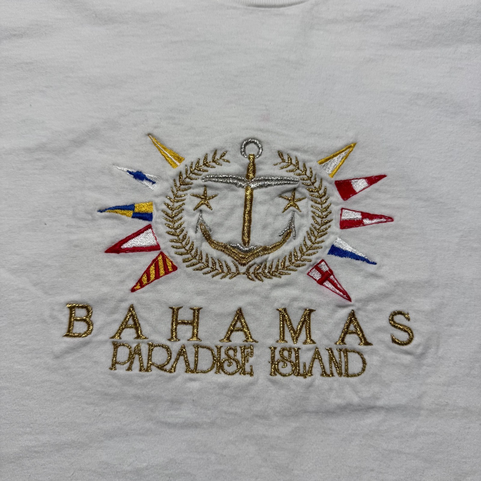 Vintage 90s Bahamas Paradise Island Embroidered Nautical Souvenir T-Shirt Medium gallery