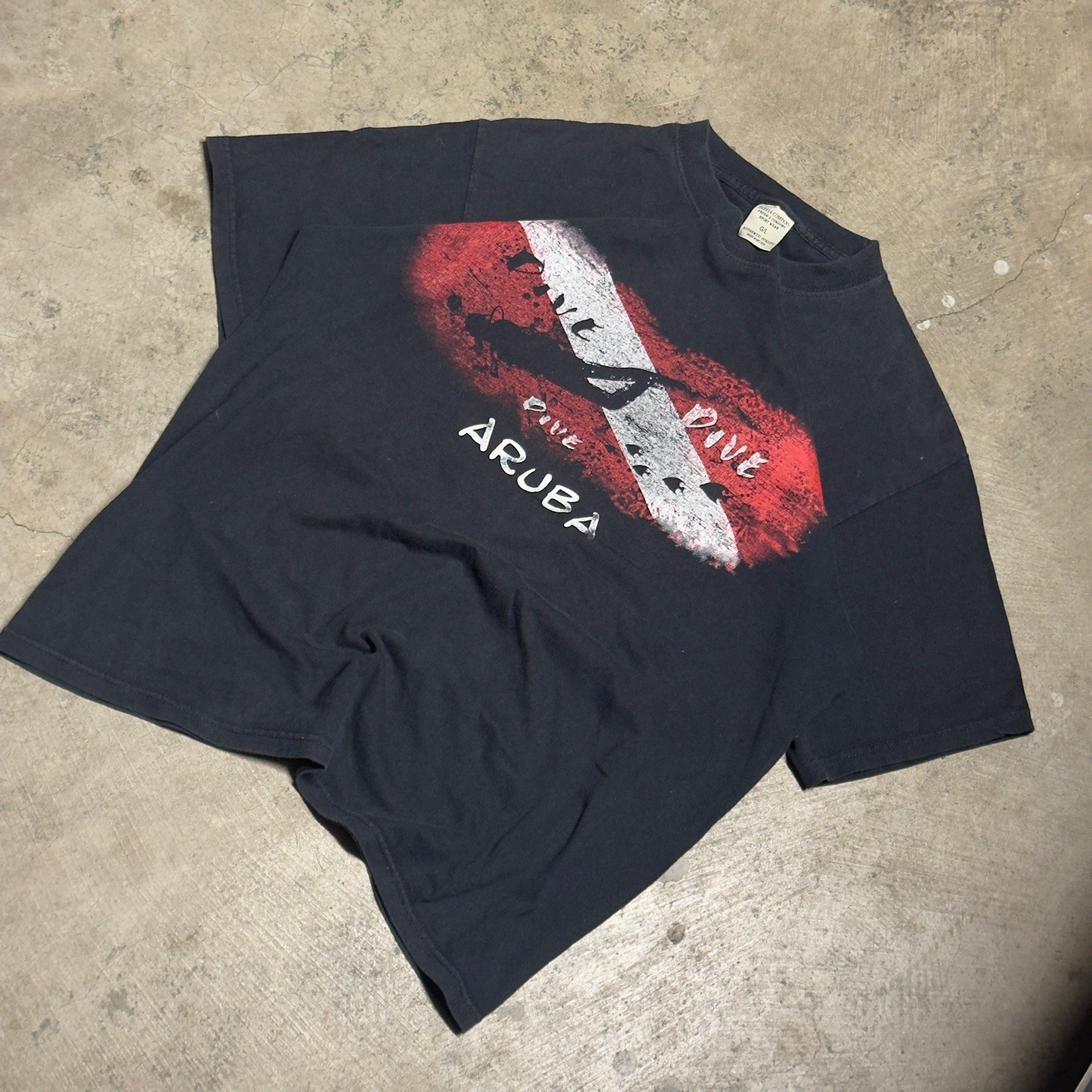 Vintage Dive Dive Dive Aruba Scuba Diver Graphic T-Shirt Black Men’s Size L gallery